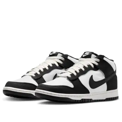 Nike Dunk Mid ‘Panda’