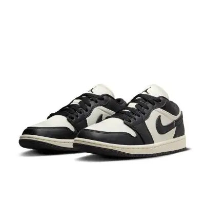 Air Jordan 1 Low SE ‘Vintage Panda’
