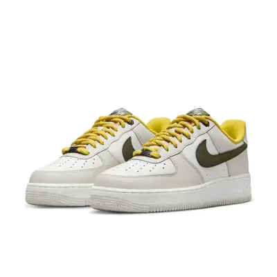Nike Air Force 1 Low Premium ‘Light Bone’