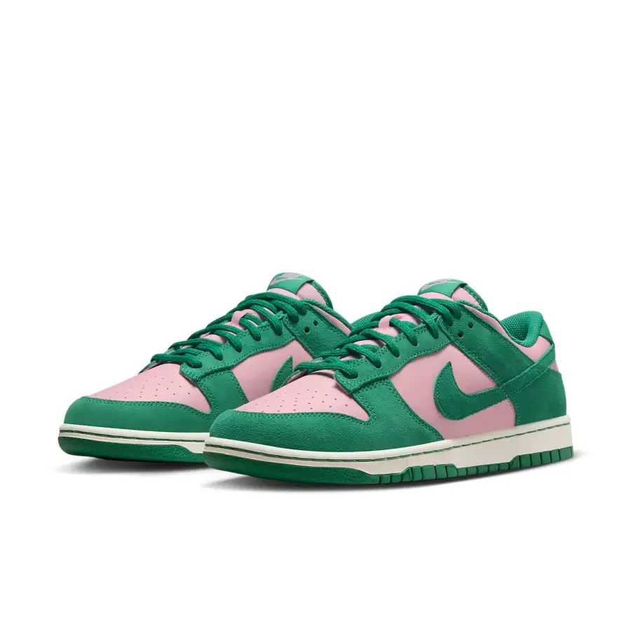 Nike Dunk Low SE ‘Malachite Medium Soft Pink’