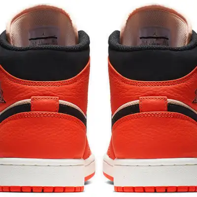 Air Jordan 1 Retro Mid SE ‘Team Orange’