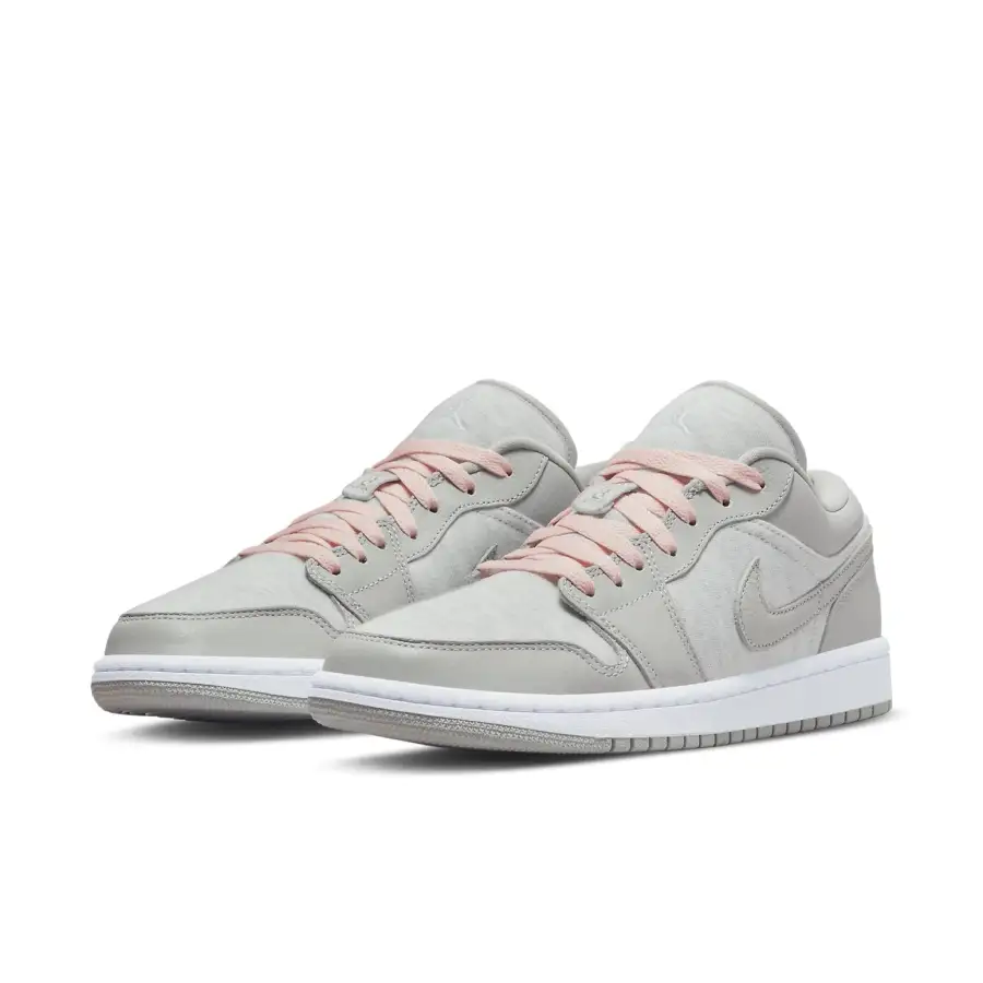Air Jordan 1 Low SE ‘Light Iron Ore’
