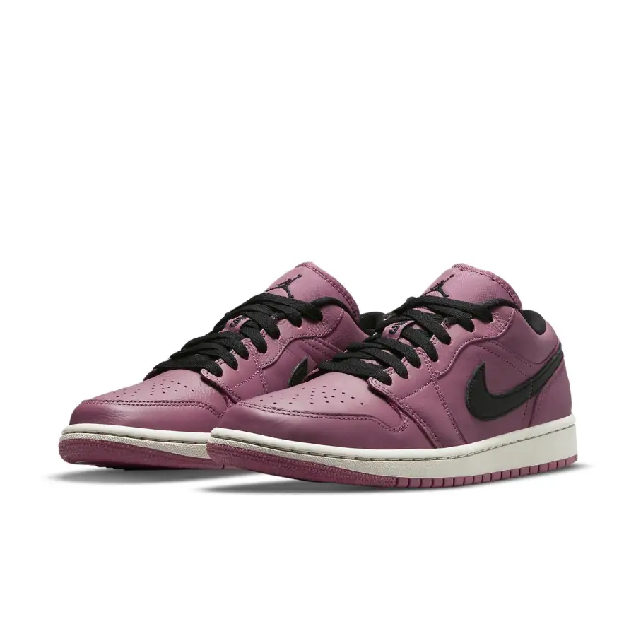 Air Jordan 1 Low SE ‘Light Mulberry’