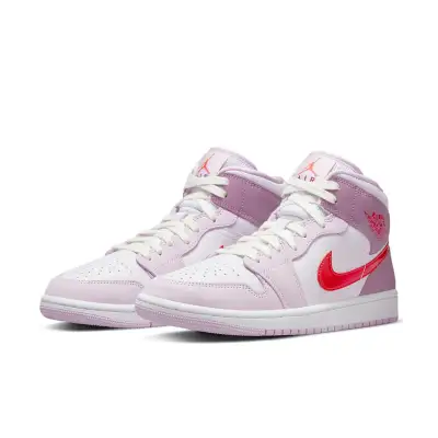 Air Jordan 1 Mid ‘Valentine’s Day’