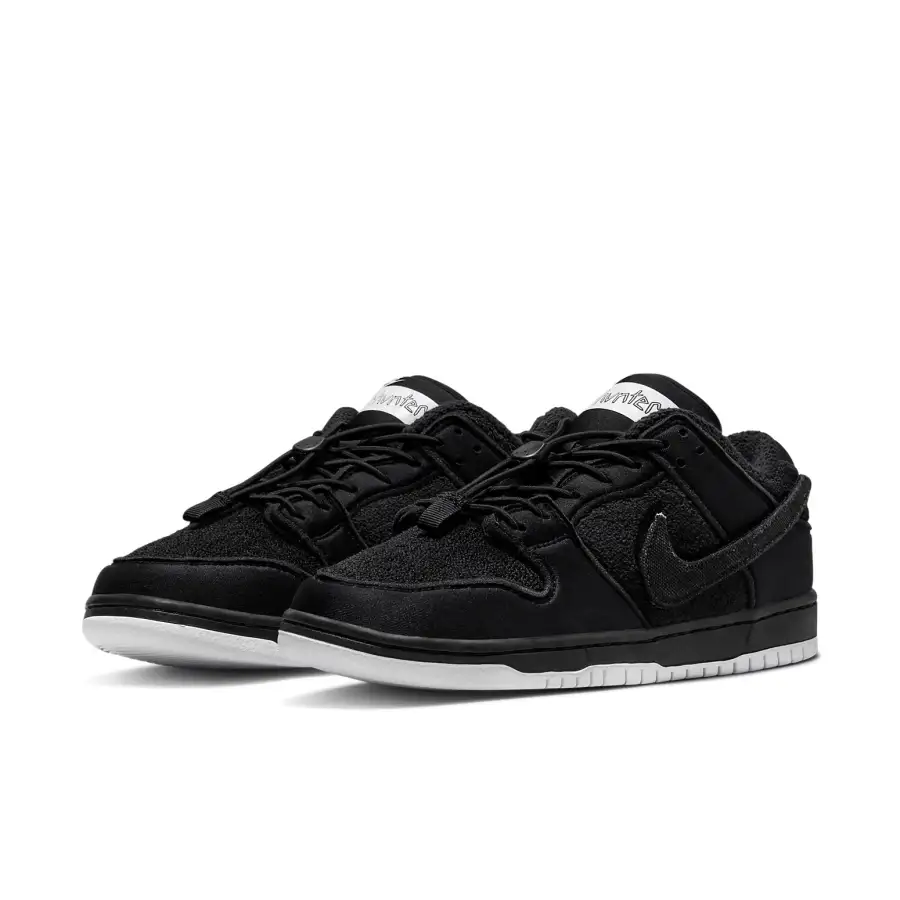 Nike x Gnarhunters SB Dunk Low ‘Black’