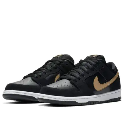 Nike SB Dunk Low Pro ‘Metallic Gold’