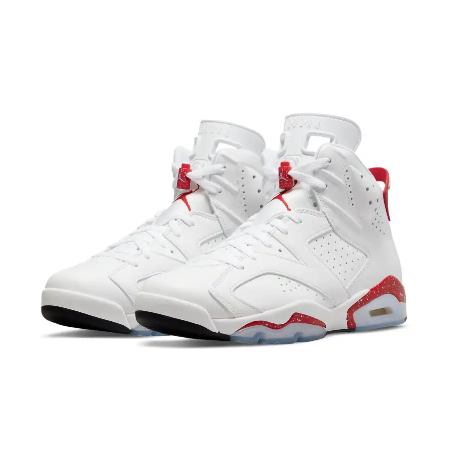 Air Jordan 6 Retro ‘Red Oreo’
