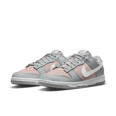 Nike Dunk Low ‘Soft Grey Pink’