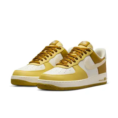 Nike Air Force 1 ’07 ‘Bronzine Saturn Gold’