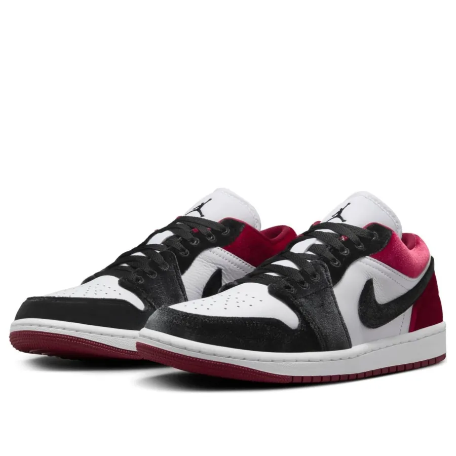 Air Jordan 1 Low SE ‘Velvet Black Toe’