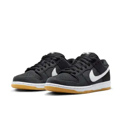 Nike SB Dunk Low ‘Black Gum’