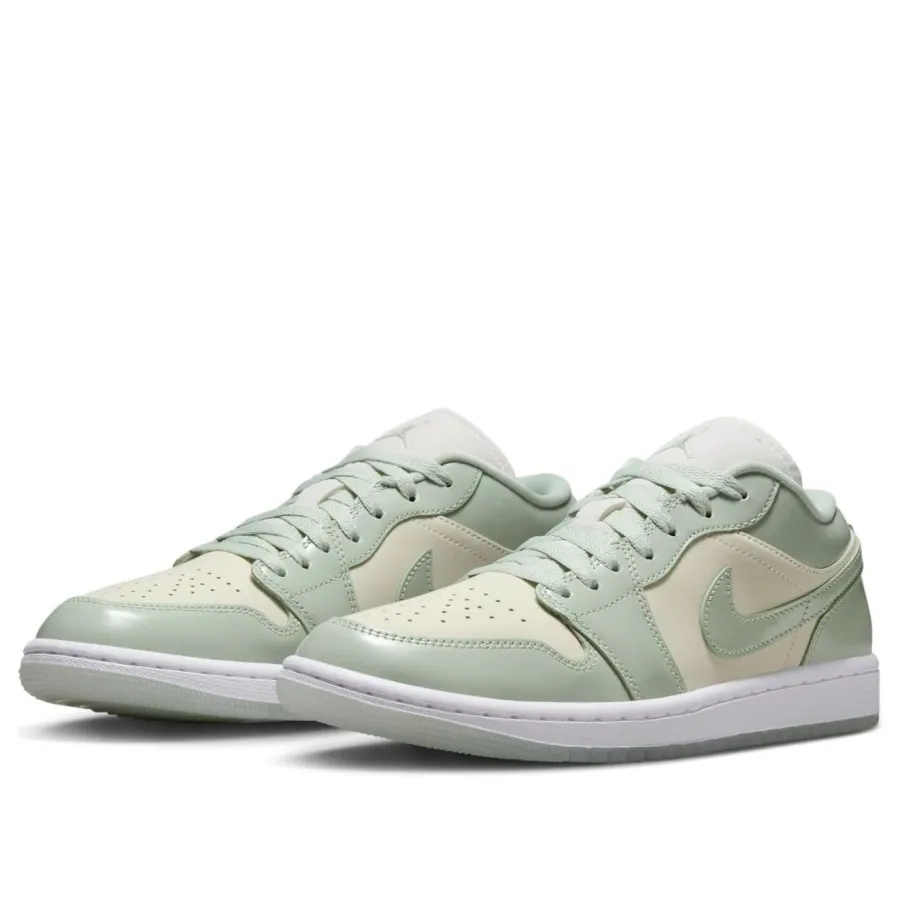 Air Jordan 1 Low SE ‘Sail Seafoam’