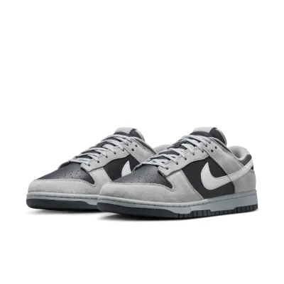 Nike Dunk Low ‘Light Smoke Grey’