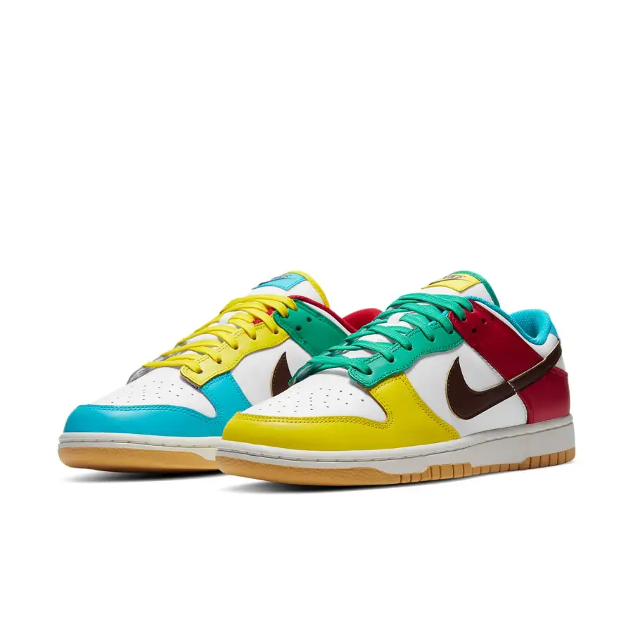 Nike Dunk Low SE ‘Free.99 – White’