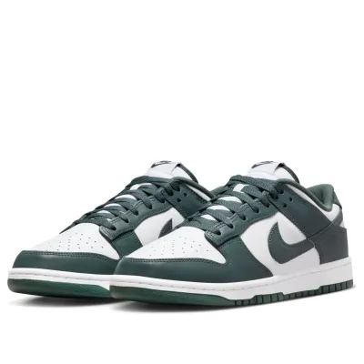 Nike Dunk Low ‘Vintage Green’