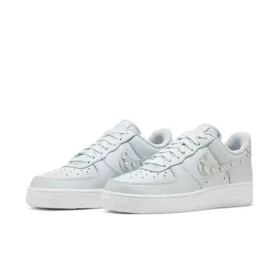 Nike Air Force 1 07 SE ‘Pearl Swoosh – Pure Platinum’
