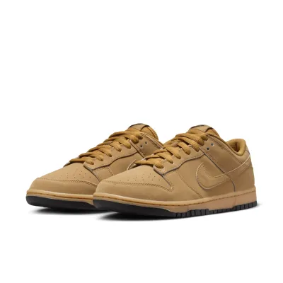 Nike Dunk Low ‘Wheat Gum’