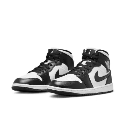 Air Jordan 1 Mid ‘Panda’