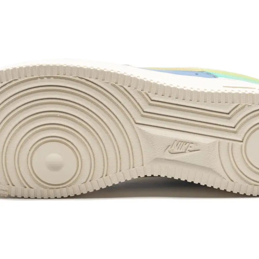 Nike x Undefeated Air Force 1 Low ‘Community’