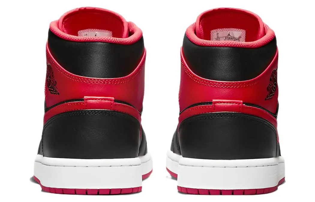 Air Jordan 1 Mid ‘Alternate Bred 2022’