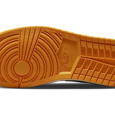 Air Jordan 1 Retro High OG ‘Yellow Toe white’