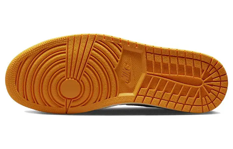 Air Jordan 1 Retro High OG ‘Yellow Toe white’