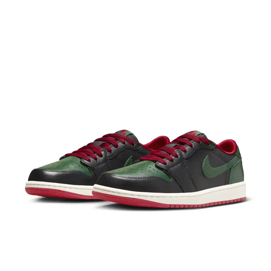 Air Jordan 1 Retro Low OG ‘Black Gorge Green’
