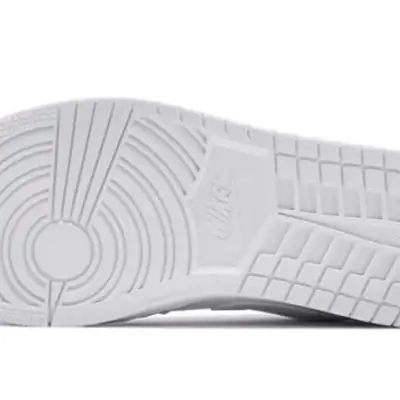 Air Jordan 1 Low ‘Triple White’