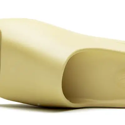 Adidas Yeezy Slide ‘Desert Sand’