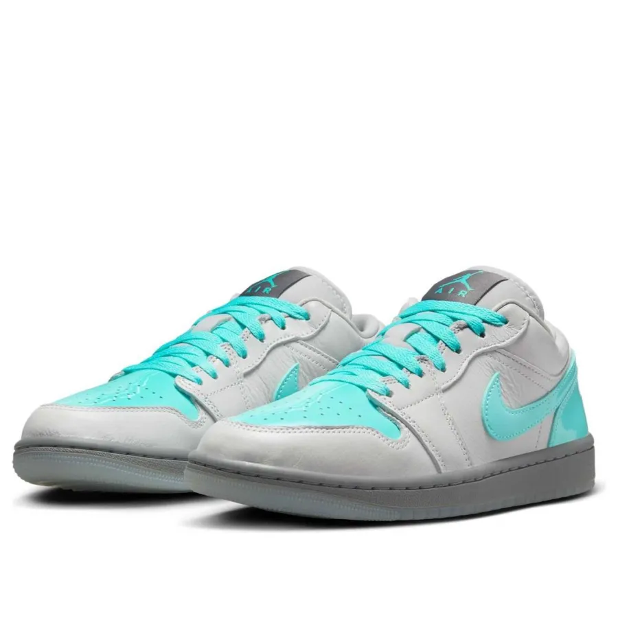 Air Jordan 1 Low SE ‘Polaroid’