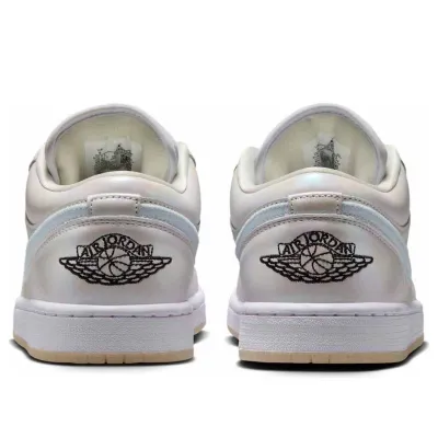 Air Jordan 1 Low SE ‘LNY’