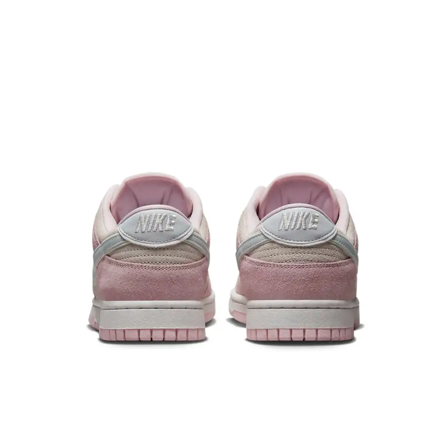 Nike Dunk Low LX ‘Pink Foam’