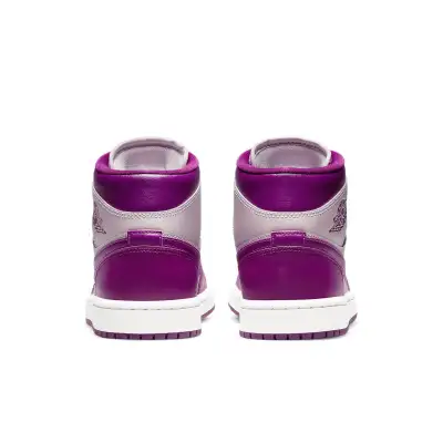 Air Jordan 1 Mid ‘Magenta’