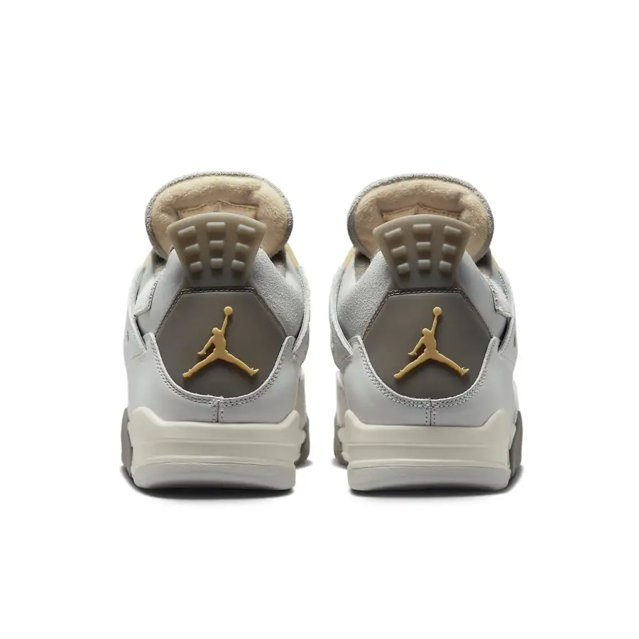 Air Jordan 4 Retro SE ‘Craft Photon Dust’