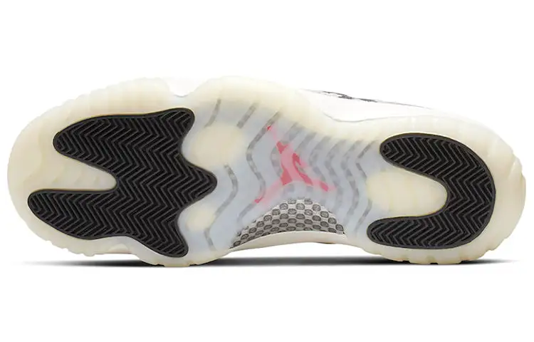 Air Jordan 11 Retro Low ‘Light Bone Snakeskin’
