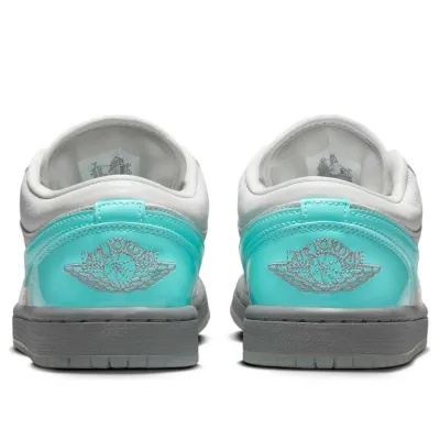 Air Jordan 1 Low SE ‘Polaroid’