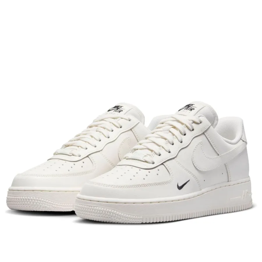 Nike Air Force 1 ’07 Essential ‘Sail Black’