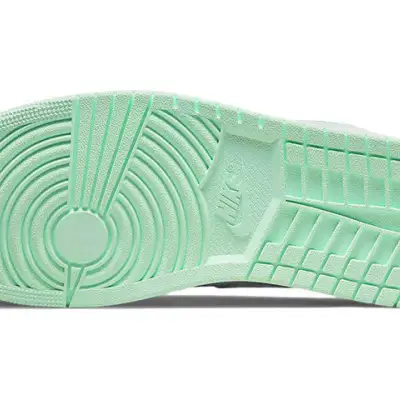 Air Jordan 1 Mid ‘Blue Mint’