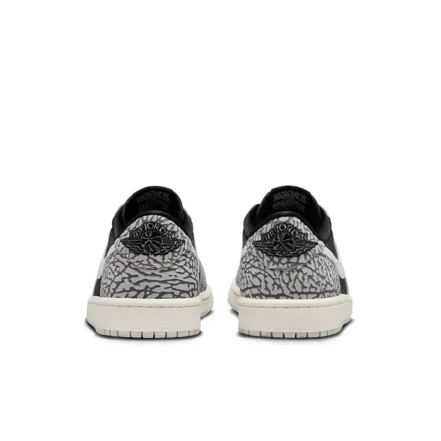 Air Jordan 1 Retro Low OG ‘Black Cement’