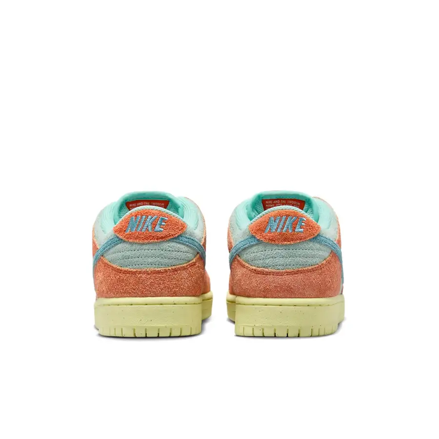 Nike SB Dunk Low ‘Orange Emerald Rise’