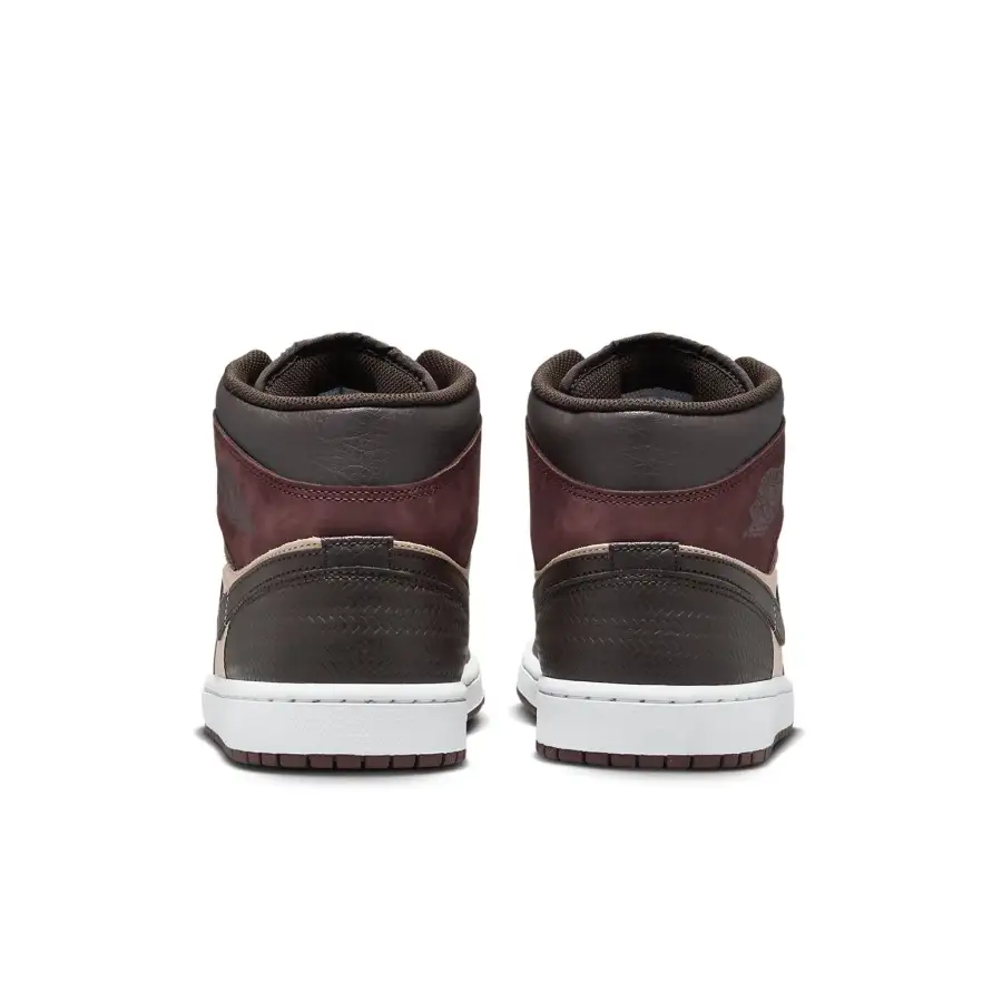 Air Jordan 1 Mid SE ‘Paris YMCA’