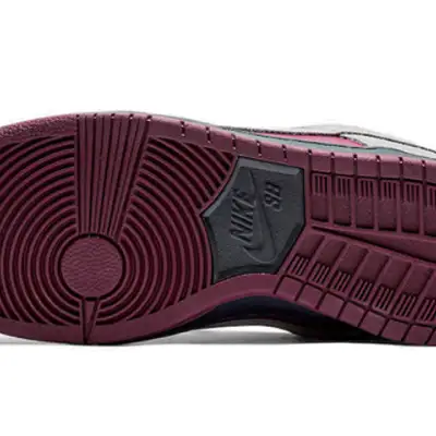 Nike SB Dunk Low ‘True Berry’
