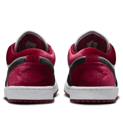 Air Jordan 1 Low SE ‘Velvet Black Toe’