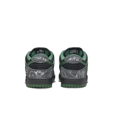 Nike x There Skateboard SB Dunk Low Pro ‘Anthracite Gorge Green’