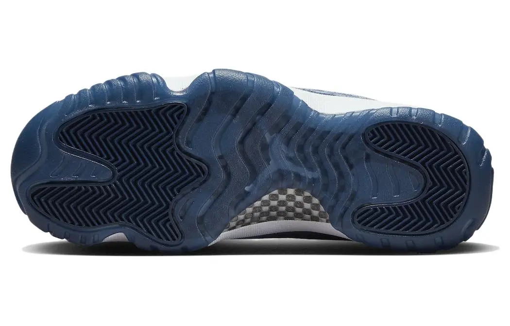 Air Jordan 11 Retro ‘Midnight Navy Velvet’