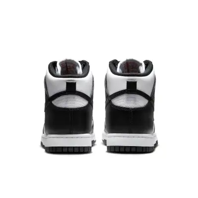 Nike Dunk High ‘Panda’