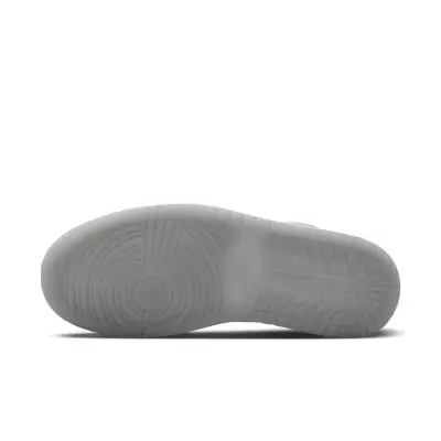 Air Jordan 1 Mid SE ‘Metallic Silver’