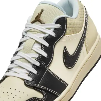 Air Jordan 1 Low SE ‘Coconut Milk Black Muslin’
