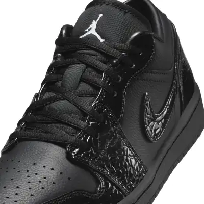 Air Jordan 1 Low SE ‘Black Patent’