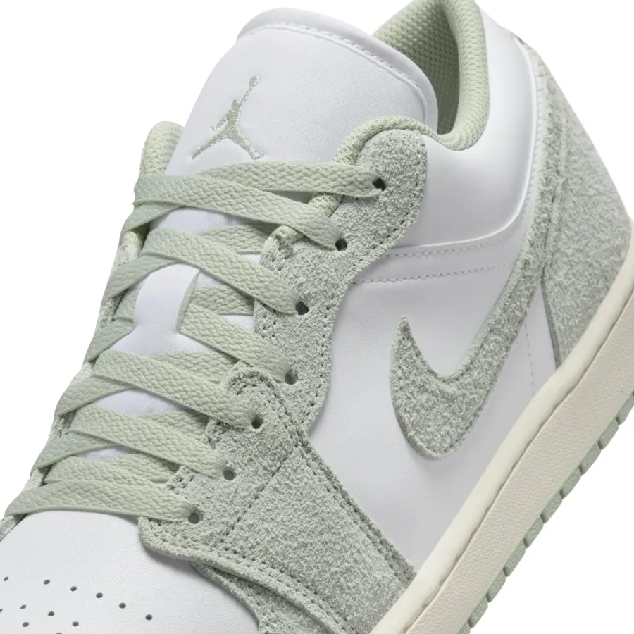 Air Jordan 1 Low SE ‘White Seafoam’
